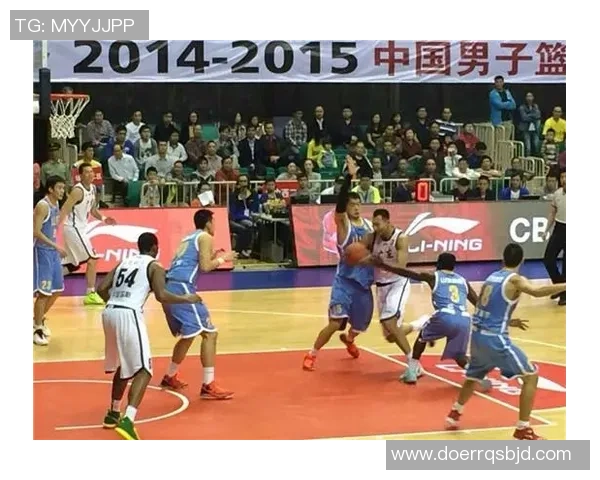 成都篮球队团队协作变革引发热议助力球队崛起与发展 成都篮球队团队协作变革引发热议助力球队崛起与发展