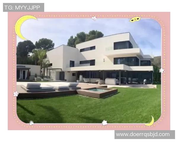 探秘不同足球明星的豪宅生活与独特家居风格